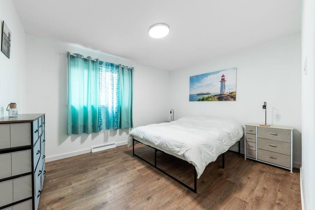 Spacious 4Br House Close To Dt Apartment Brossard Luaran gambar